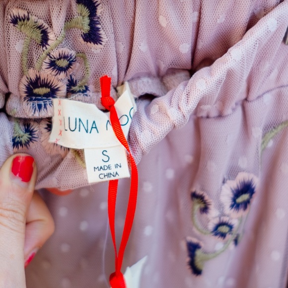 Dusty rose/lilac embroidered midi skirt - Picture 3 of 4